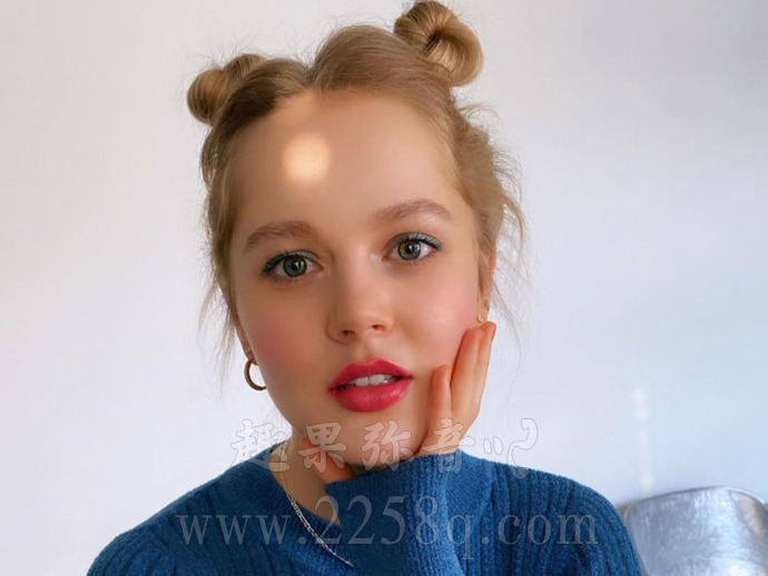 【WPT扑克】 Violetta Razdumina：《双层公寓》东京篇里的混血麻豆