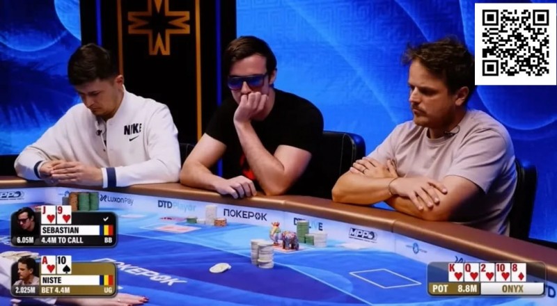 【WPT扑克】这冤家牌能弃掉？A花惨撞同花顺，小哥神操作让解说惊呆了！