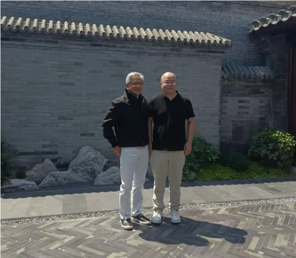 【WPT扑克】传黄仁勋密会MiniMax创始人闫俊杰 双方深度交流两小时