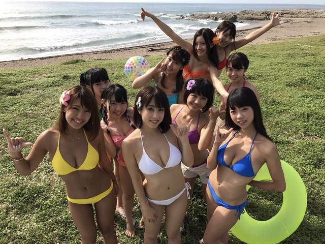 【WPT扑克】Sherbet寫真美乳偶像團　唱唱跳跳胸口也跟著上上下下晃晃晃