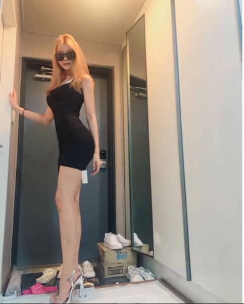 【WPT扑克】一雙腿讓你上天堂！腿控放福利，IG長腿妹「巨乳+長腿」：想被這雙腿玩！