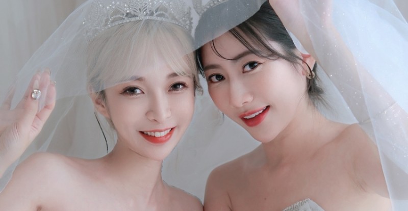 【WPT扑克】嵐芯語 X 比特穿上性感白紗　拍下最正閨蜜婚紗照！