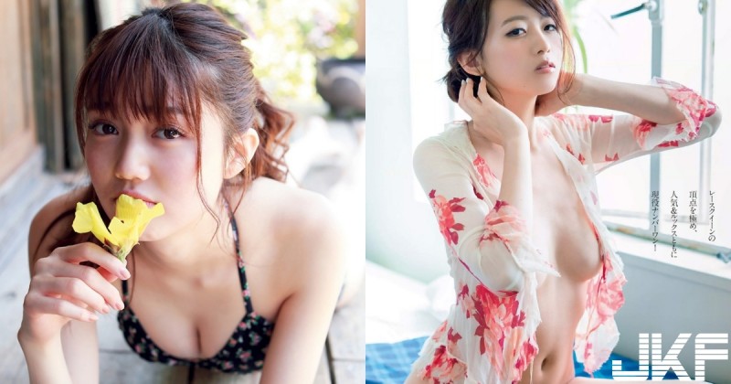 【WPT扑克】超越暗示的少女！嫩模「口中含花」好挑逗，各種「養眼畫面」沒有極限啦…