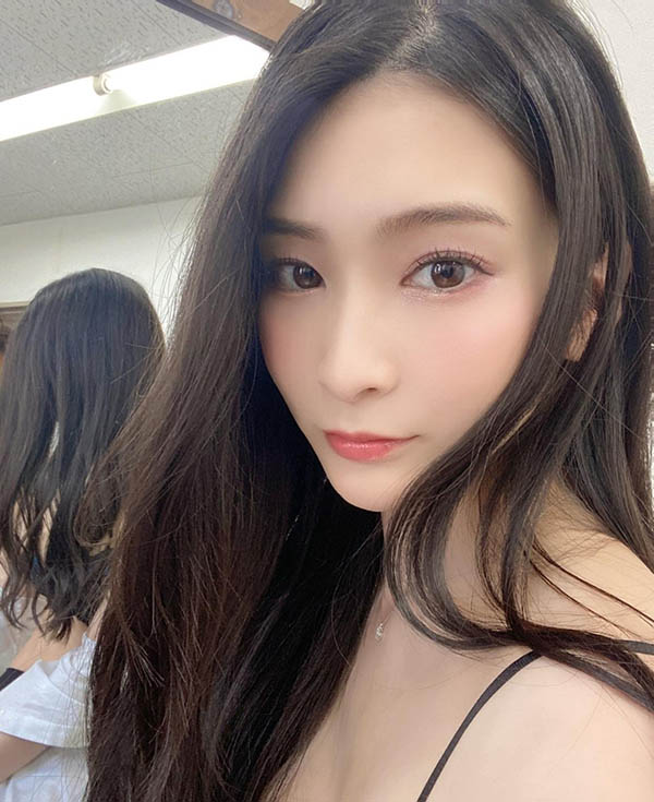 【WPT扑克】最新推荐！实力和外型兼具的暗黑女神《本庄铃》最新作品介绍……