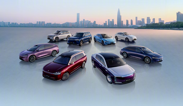 【WPT扑克】车圈掀起&ldquo;打黑风暴&rdquo; 鸿蒙理想处理近千账号只是开始？