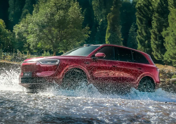 【WPT扑克】鸿蒙智行今日发布尚界H5＋全新问界M7 小订已破30万！