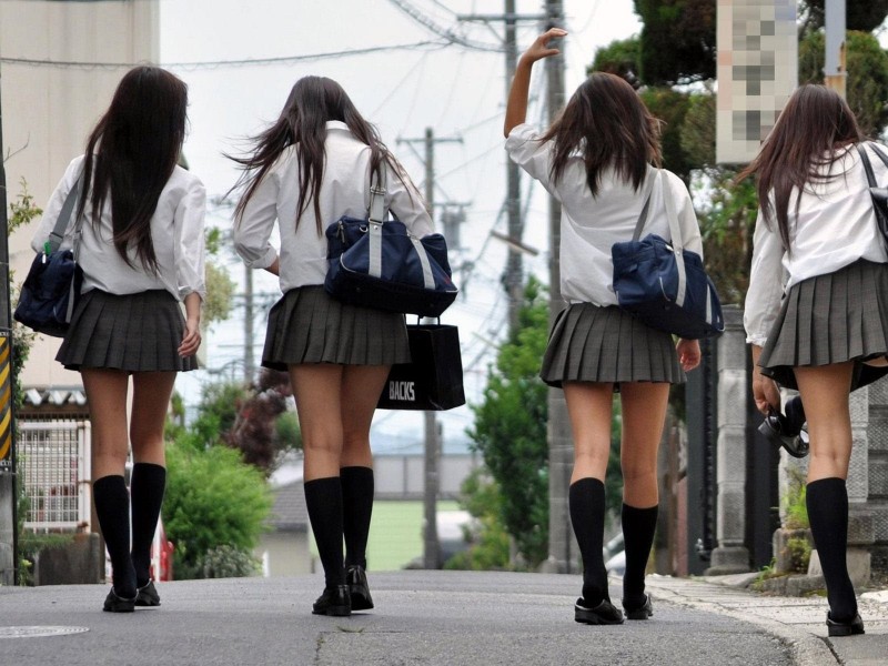 【WPT扑克】畢業啦！櫻花妹：制服以後也穿不到~原味賣你♡