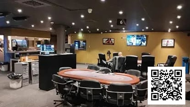 【WPT扑克】深夜牌局变“战场”！瑞典特警荷枪实弹突袭扑克比赛，线下扑克彻底凉凉？