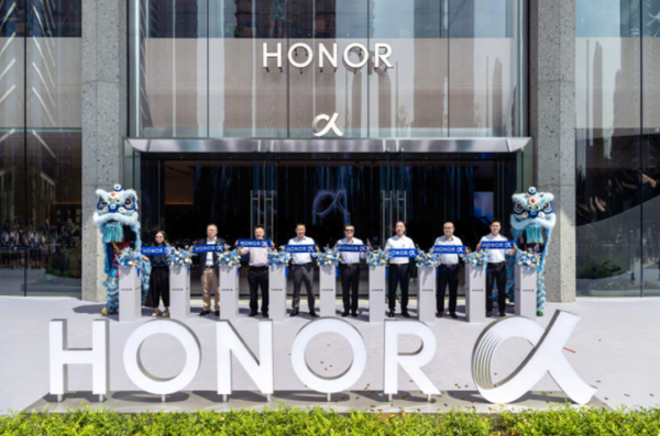 【WPT扑克】设计满分！荣耀阿尔法全球旗舰店斩获两项国际大奖