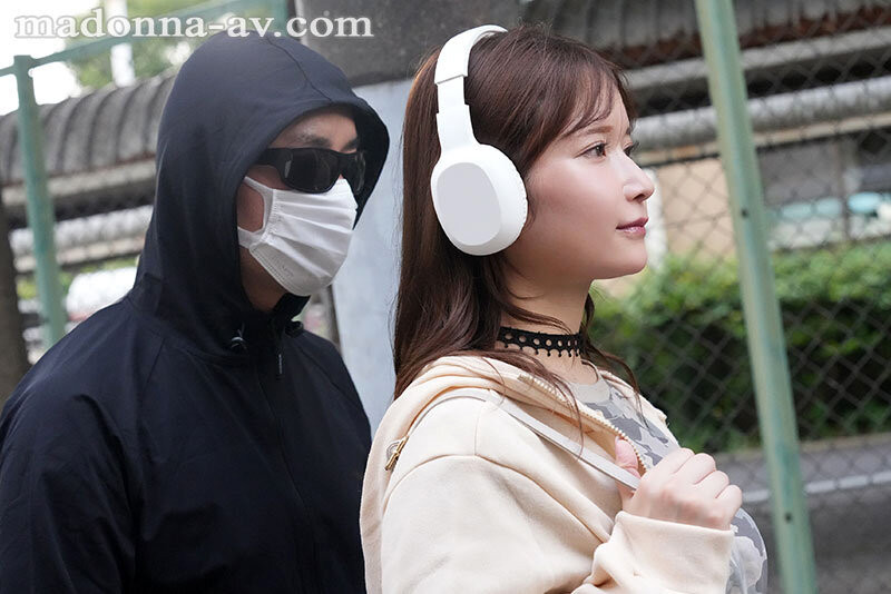 【WPT扑克】[JUR-636]耳机是重点！桃园怜奈被30厘米后的痴汉非法侵入了！