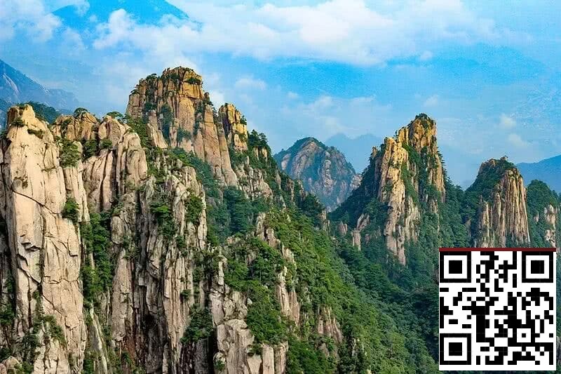 【WPT扑克】泰山之巅首日 | 吕彦与何映含分别斩获开幕赛AB组CL，Day1共262人次参与，38人晋级Day2