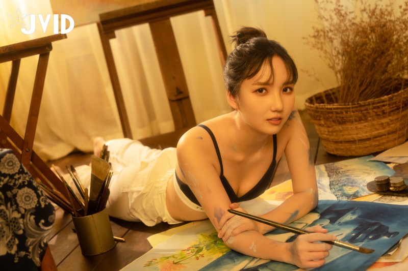 【WPT扑克】『JVID月刊寫真 Vol.175』日系美少女「櫻花」笑容好甜，「穿內衣畫畫」性感又繽紛！