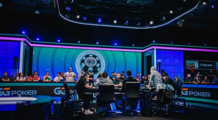 【WPT扑克】2026WSOP主赛事争议:72强阶段公然“拖局保奖金”,扑克竞技的底线在哪?