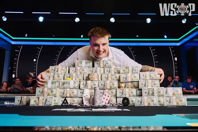 【WPT扑克】16手牌速胜独揽1000万美金!22岁美国小将夺得2026年WSOP主赛冠军