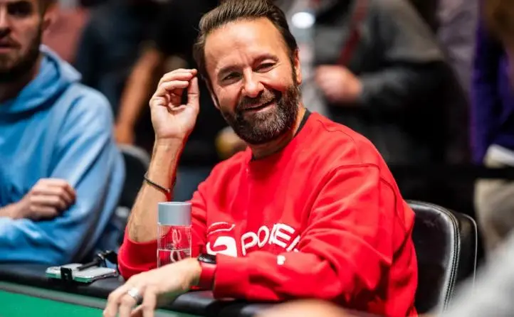 【WPT扑克】三年前输掉30万后丹牛终于重返常规桌,这次他能笑着下播吗?