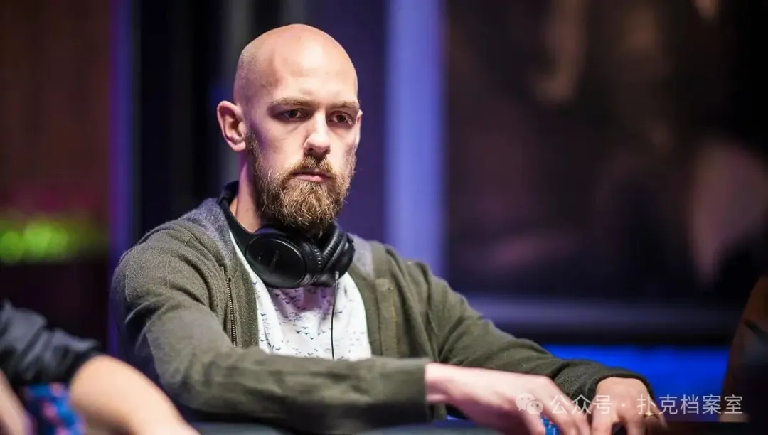 【WPT扑克】当Doug Polk全下、Dan Smith深陷长考时,桌旁两个没参与这手牌的人,进行了一场大师级复盘