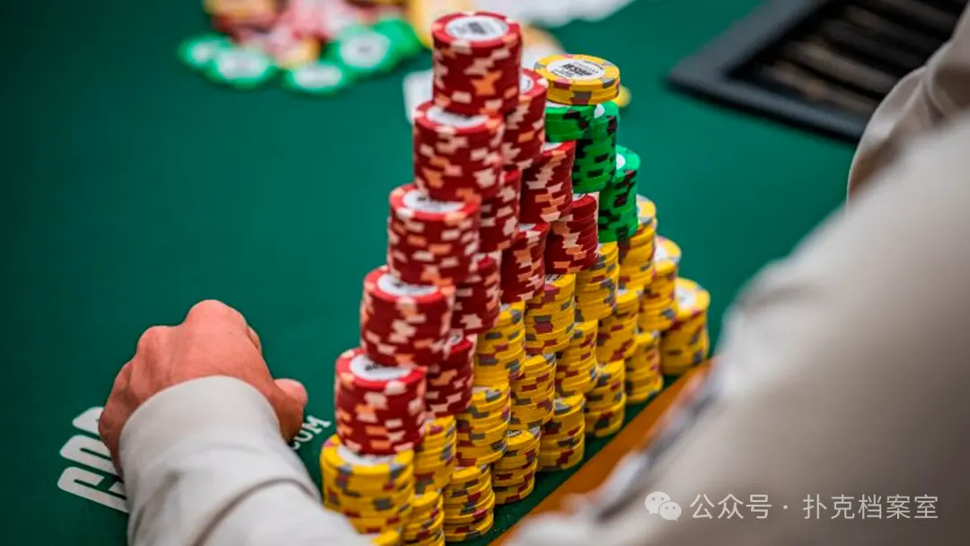 【WPT扑克】决赛桌坐着一个120BB的巨无霸,你只有15BB:跟不跟,可能决定几十万刀