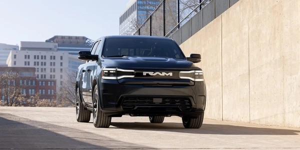 RAM 【WPT扑克】Jeep与Ram的增程电动车再度宣布延期 推迟至2027年