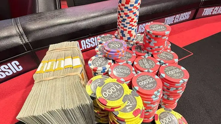 【WPT扑克】那个426万美元底池被一半网友质疑不是真钱?究竟是节目噱头,还是贫穷限制想象