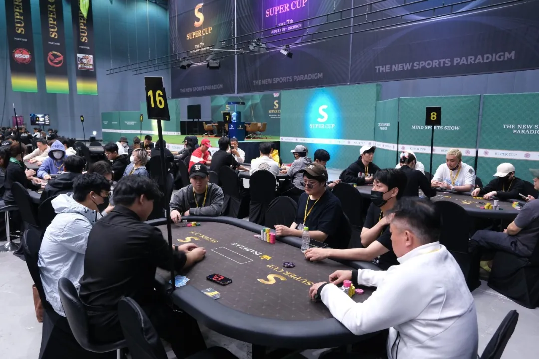 【WPT扑克】2026 SUPER CUP仁川 | 主赛首日102人参赛,15人晋级,韩国选手张俊宇72.6w大比分领跑全场